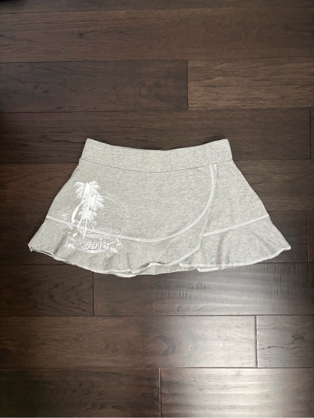 Y2K Garage Gray Ruffle Skirt with Palm Graphic